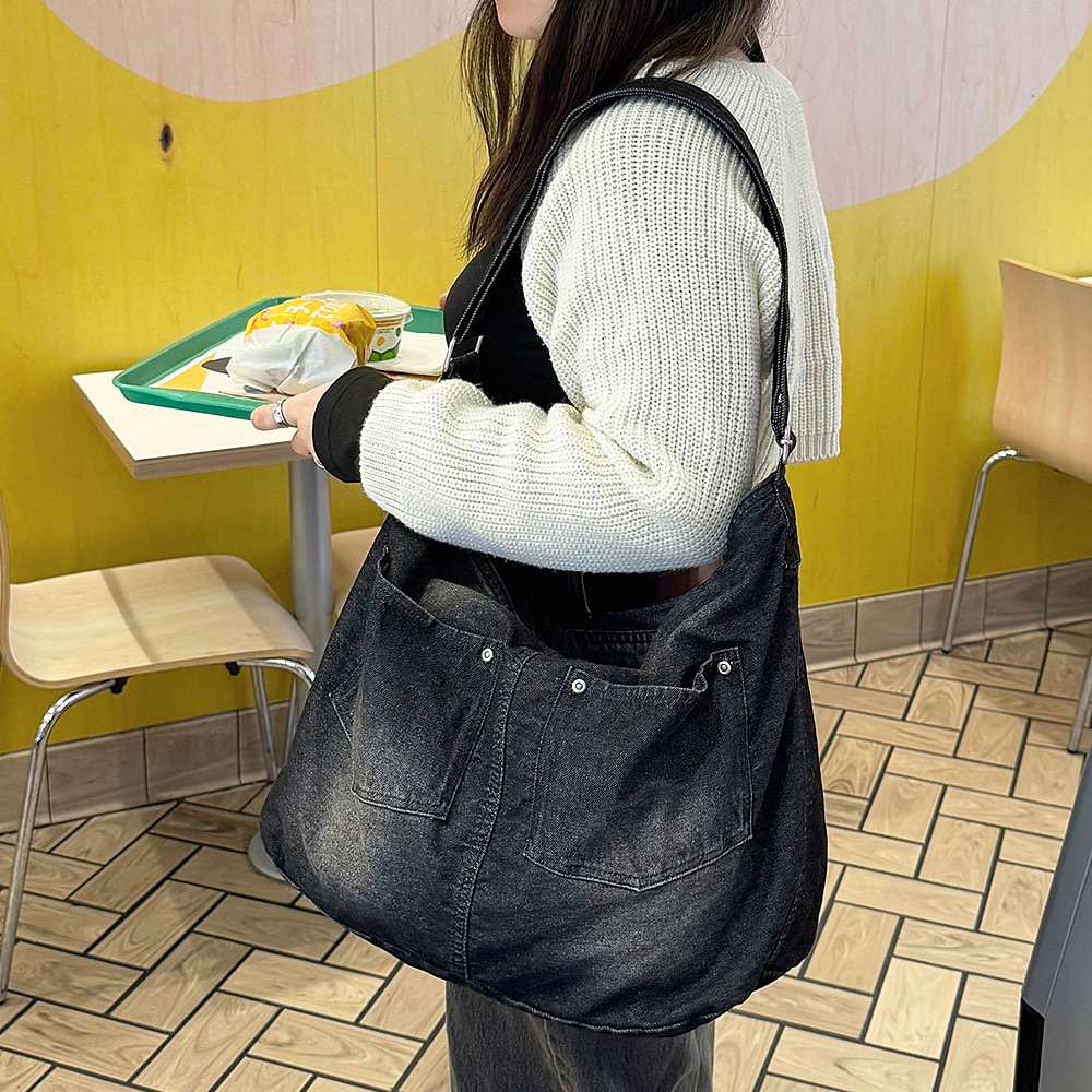 2025-2026AW新作【クーポンで35％OFF】DEVICE ウォッシュ デニム ショルダーバッグ レディース メンズ デニム ショルダー バッグ 肩掛け 斜めがけバッグ ワンショルダー 軽量 大きめ A4 通勤 通学 おしゃれ 大人A4 大容量 鞄 かばん 人気 ブランド軽い 高校生 ママ
