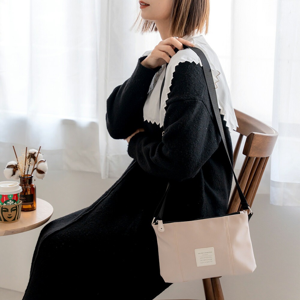 ショルダーバッグ レディース バッグ 軽い 軽量 ミニ 小さめ 入学式 入園式 ミニショルダーバッグ カバン ミニサイズ 肩掛け 2WAY D.KELLY ディーケリー アルトローズ ALTROSE ショルダーバッグ レディース 斜めがけ 大人