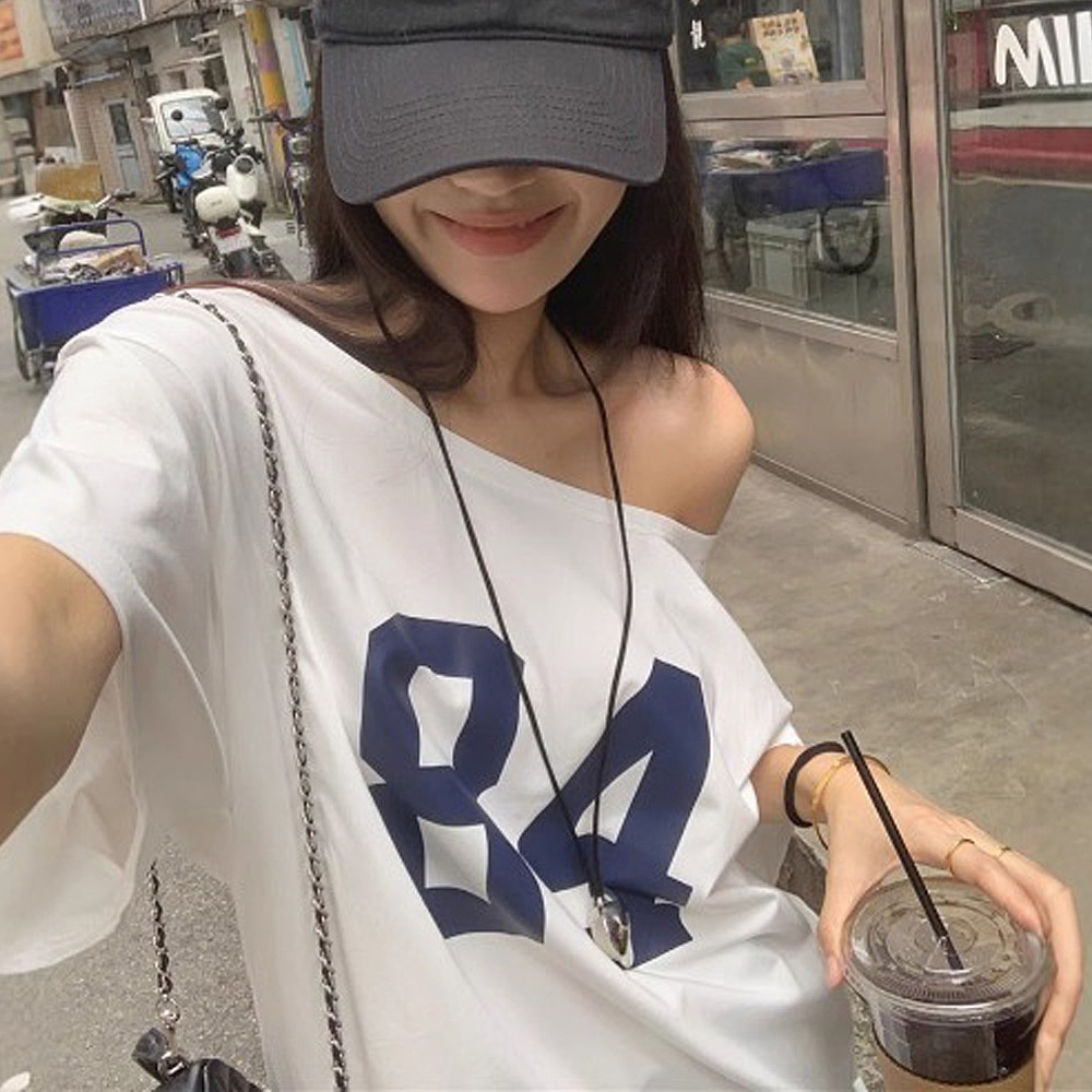 オフショルダー Tシャツ