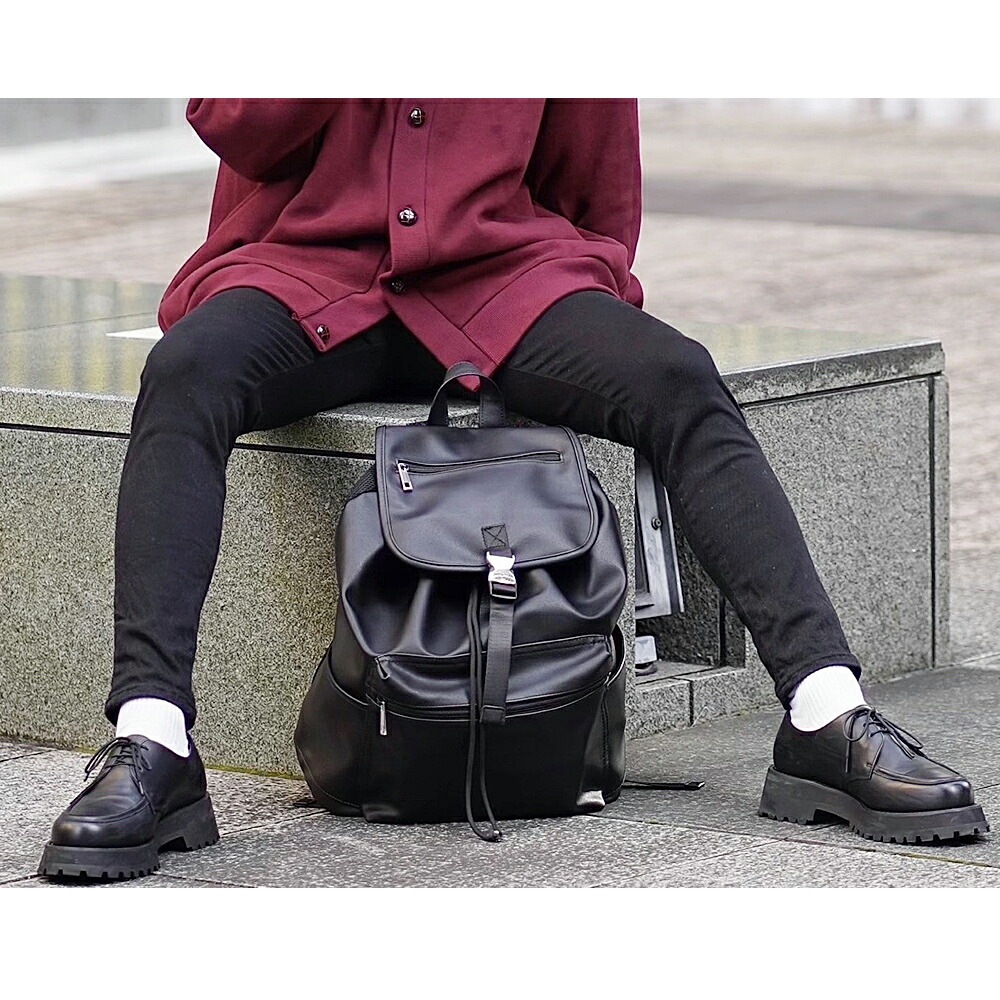 リュック 韓国 リュックサック レディース 女子 通学 大学生 可愛い かわいい 高校生 軽量 女子高生 おしゃれ 無地 シンプル 女の子 中学生 黒 バックパック a4 背面ポケット かっこいい 通学リュック