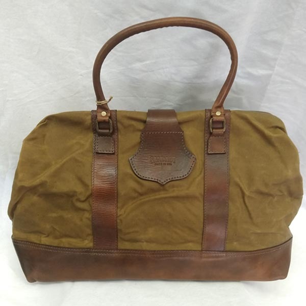 50%OFF!】 希少 サンダスト SANDAST 二つ折り財布 Montana サンプル品