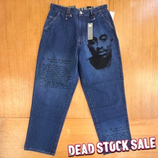 2000ǯ ơ Makaveli ֥ 2Pac Shakur Х 磻ɥå  ǥåɥȥå 2Pac ҥåץۥå ǥ˥ѥ Vintage 2000s Makaveli Branded Tupac Shakur Baggy Wide Leg Jeans - Deadstock 2Pac Hip Hop Denim Pants Size [W36 L34]