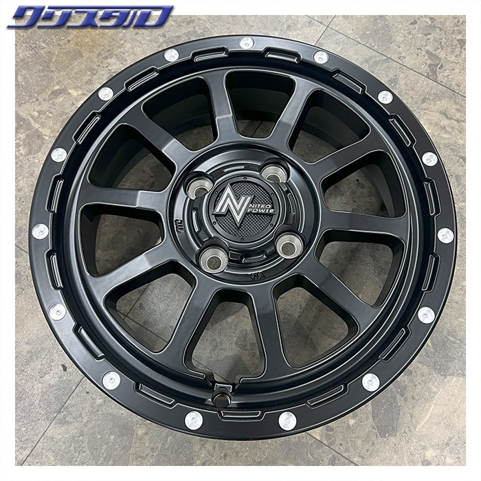 美品 激安 225/65R17 ナイトロパワー M10 夏タイヤ 4本 送料込み 美品 激安 225/65R17 ナイトロパワー M10 夏タイヤ 4本 送料込み