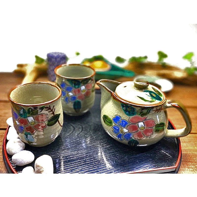 おちゃぶです。 九谷焼【お湯呑】大 しだれ桜緑塗り【裏絵】 九谷焼 酒井百華園