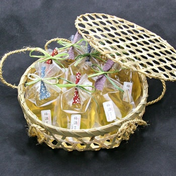 小堀日之出堂 創業明治34年「梅酒ゼリー 8個 竹籠入」 福梅を丸ごと