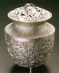 高岡銅器：織田幸銅器 香炉「七草」のお取り寄せは百選横丁