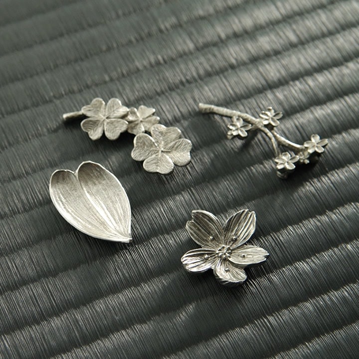 錫 すず 箸置き 日本製 藍花 Aika - キッチン雑貨、便利グッズ