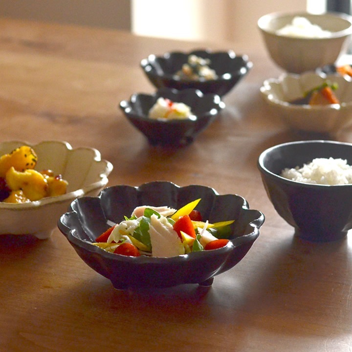 リンカ 四寸皿 白練 黒練 カネコ小兵 食器 - キッチン雑貨、便利グッズ
