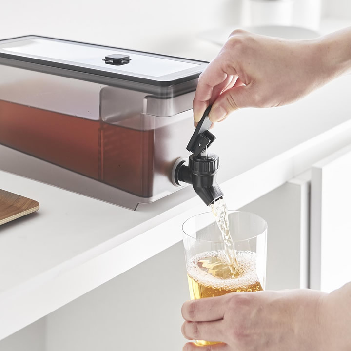 冷蔵庫ドリンクサーバー 1.8L タワー tower 山崎実業 - 山崎実業 tower