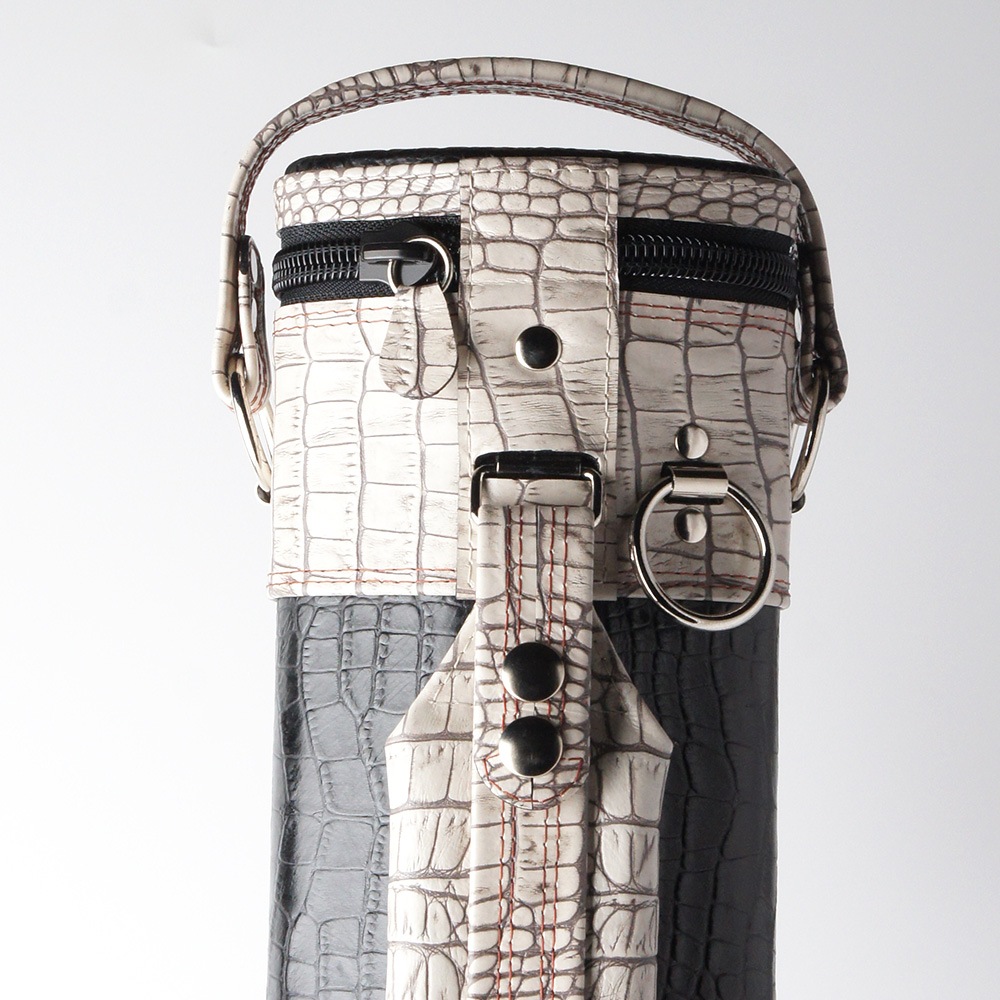 åȥ  WHI36 Black / Off White Gator