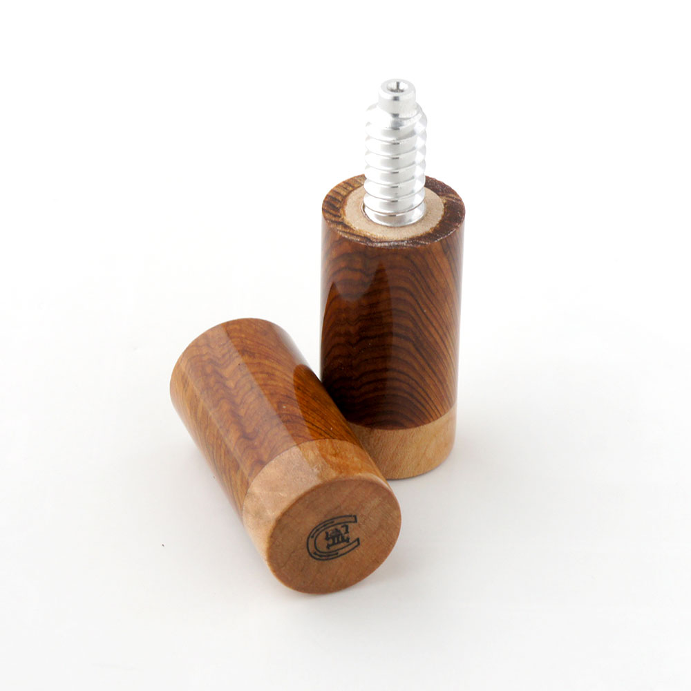 装飾的な木製ビリヤードキュー kaga-billiards_1.jpg