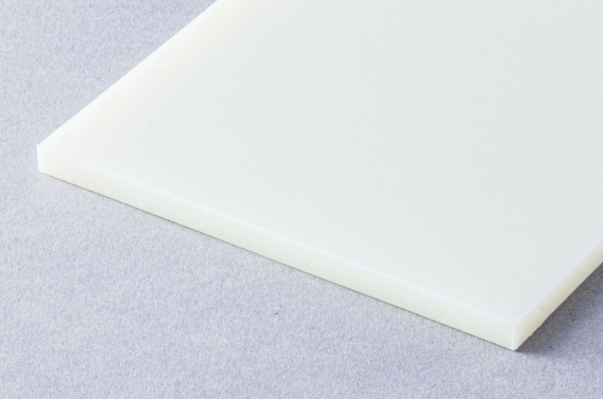 MCナイロン板　ナチュラル色