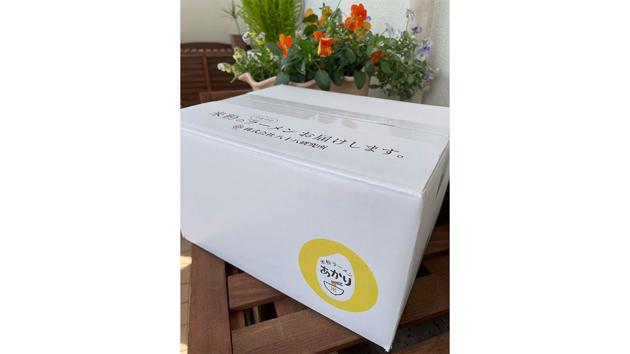 【株式会社八十八研究所】米粉のつるつるラーメン「あかり」醤油味・味噌味・とんこつ風味 計6食セット