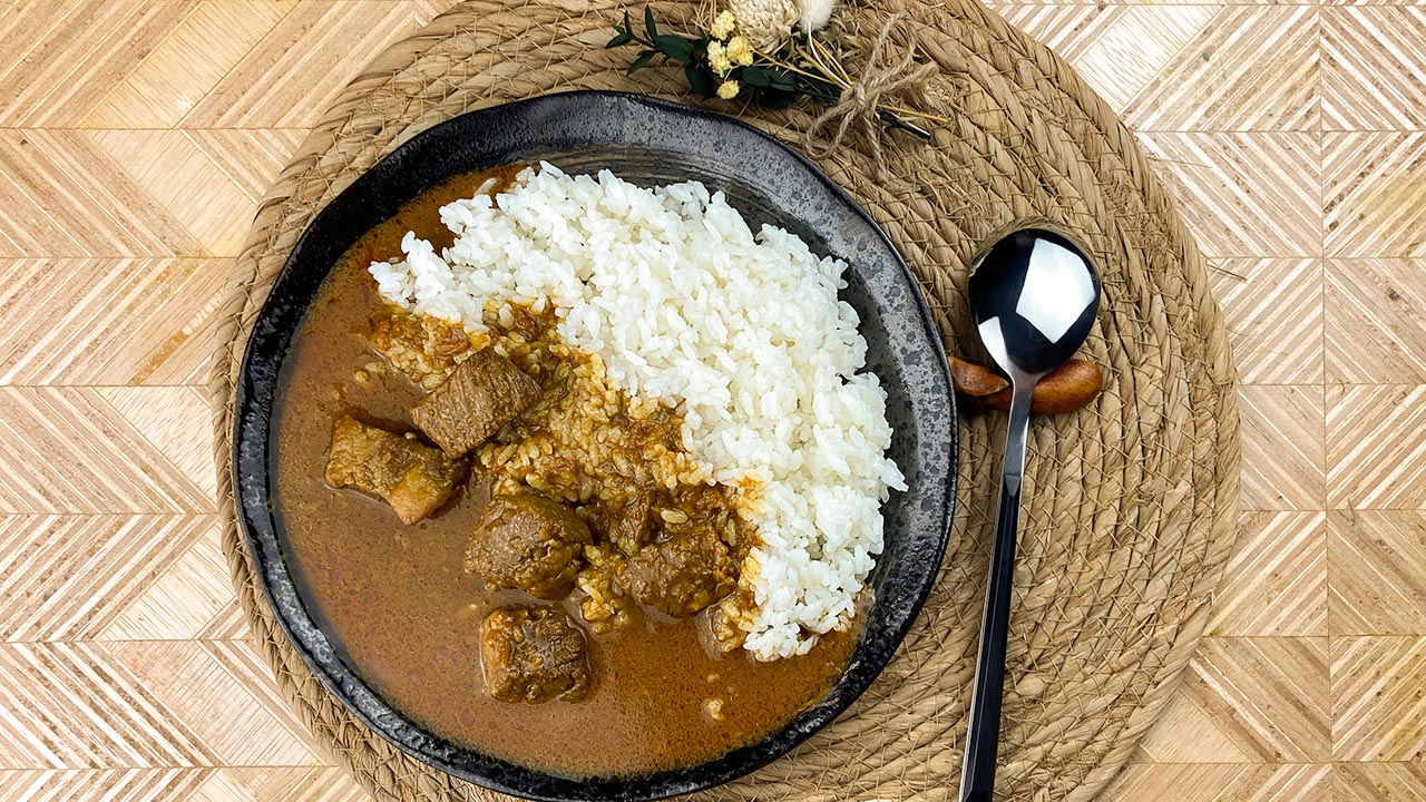 【肉の牛善】黒黒カレー ＆ 黒黒シチュー 各5食セット