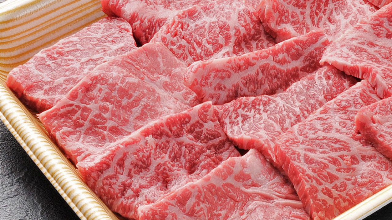 【肉の牛善】もも肩　焼肉用　1kg