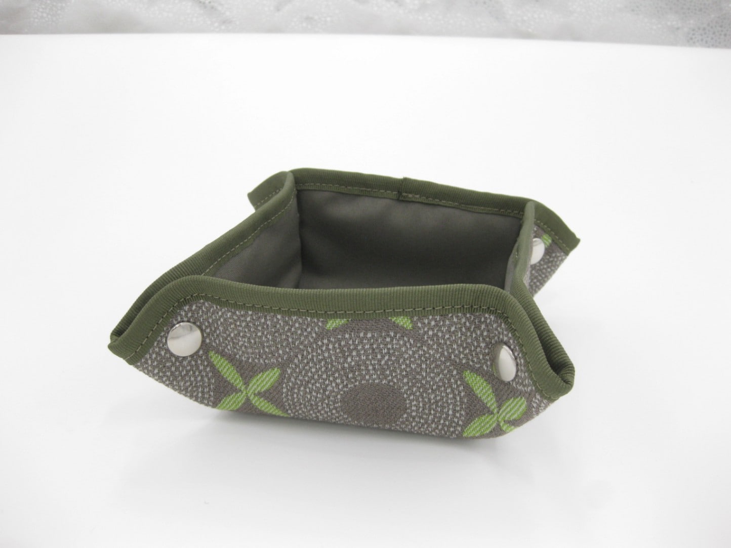 12/10～発売開始！　【表地】オープントレー　Solaseed Air （ソラシドエア） / アップサイクル