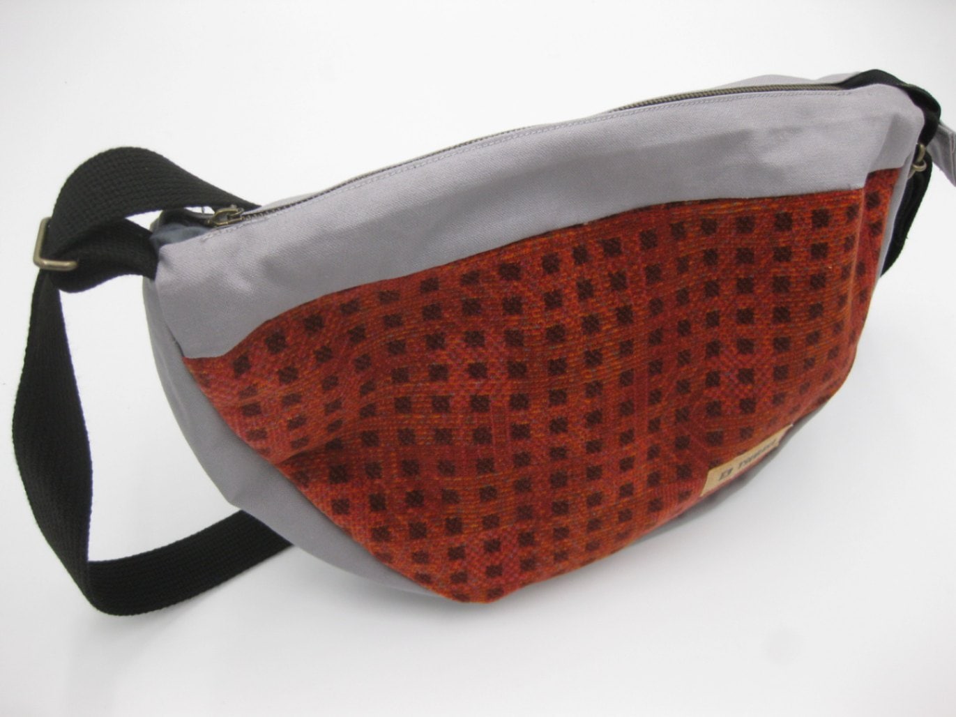 ラウンドミニ　ショルダーバッグ つばさ E3系 ブラッサム