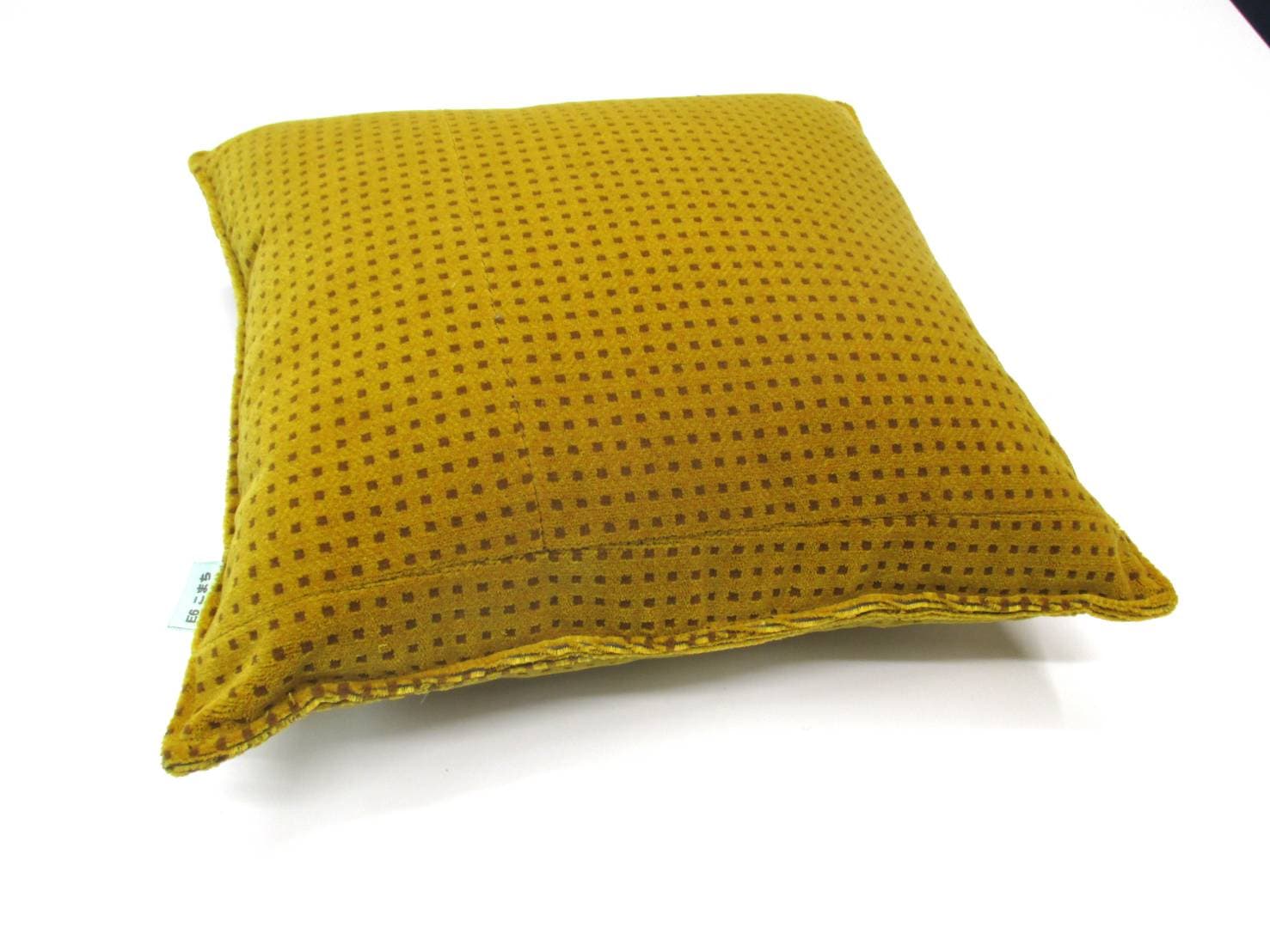 2025年10月15日新発売】40×40クッション こまち E6系 ドット | ☆座席