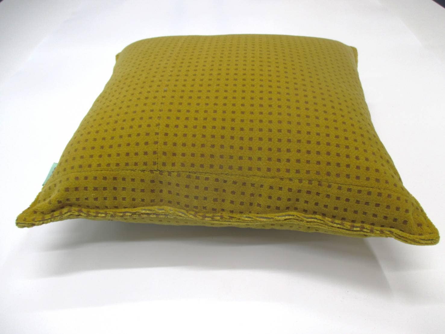 【2025年10月15日新発売】40×40クッション　こまち E6系 ドット