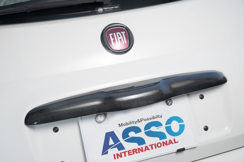ino la design　トランクハンドル　プロテクター　“カーボン”　Fiat500 / ABARTH500・595・695