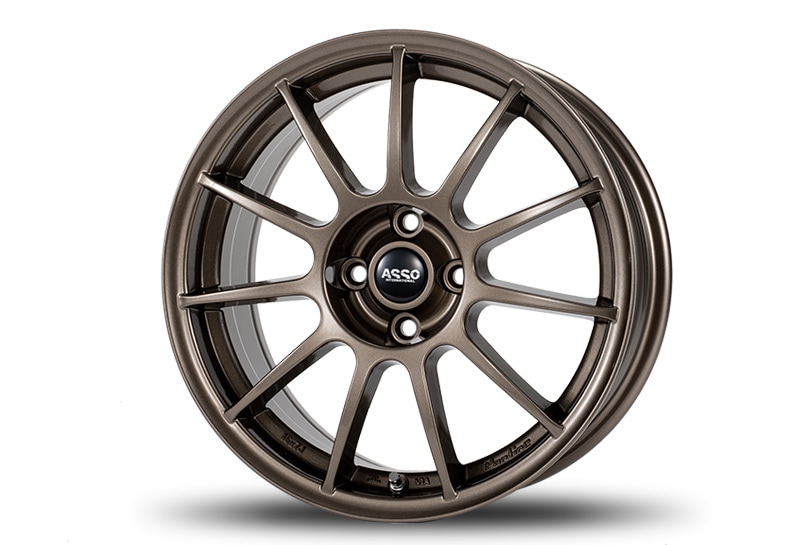 アバルト595用17インチ ホイール