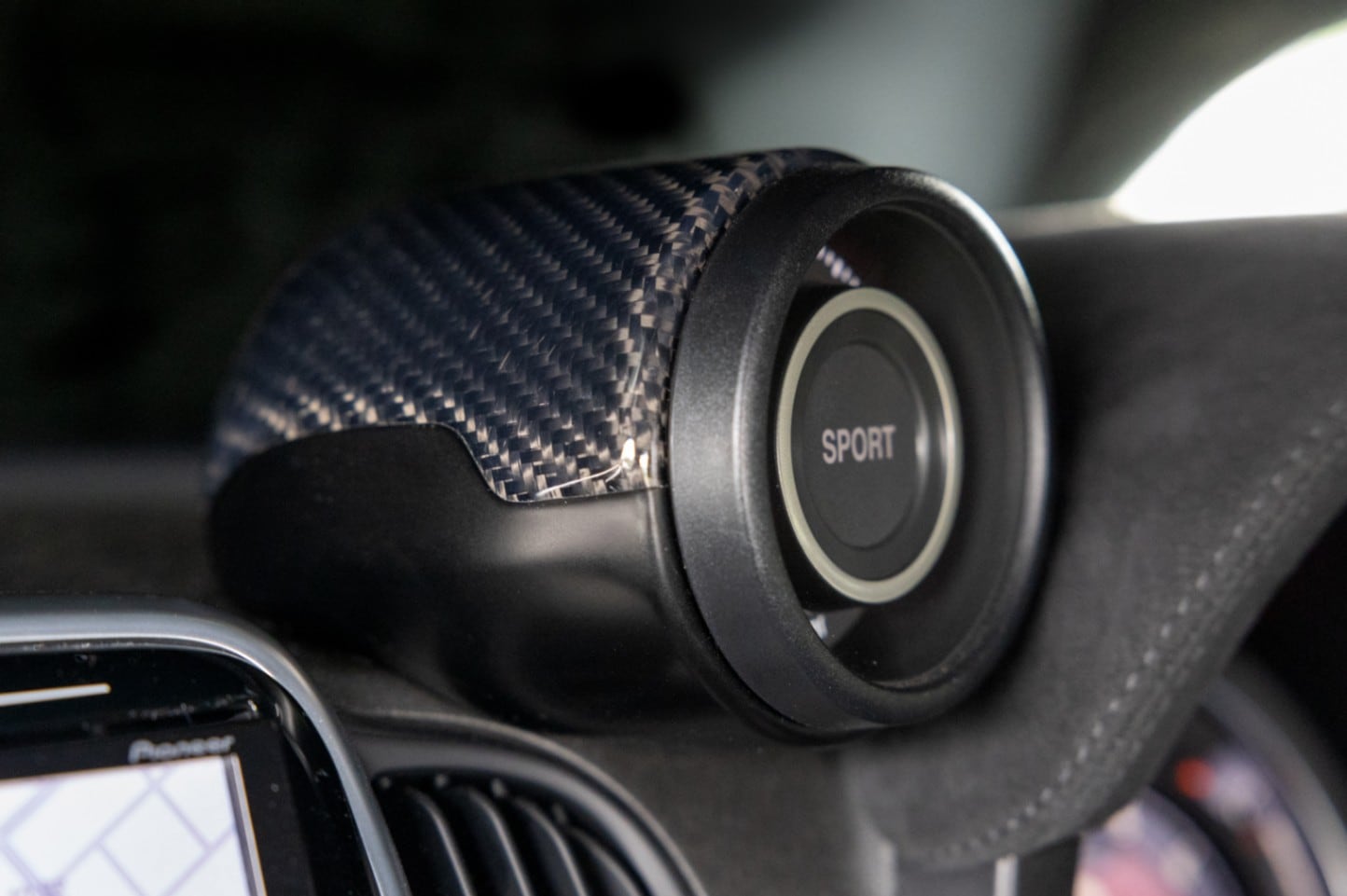 GRU ローポジションブーストメーターキット カーボン&FRPマットブラック仕上げ 【ABARTH500595】