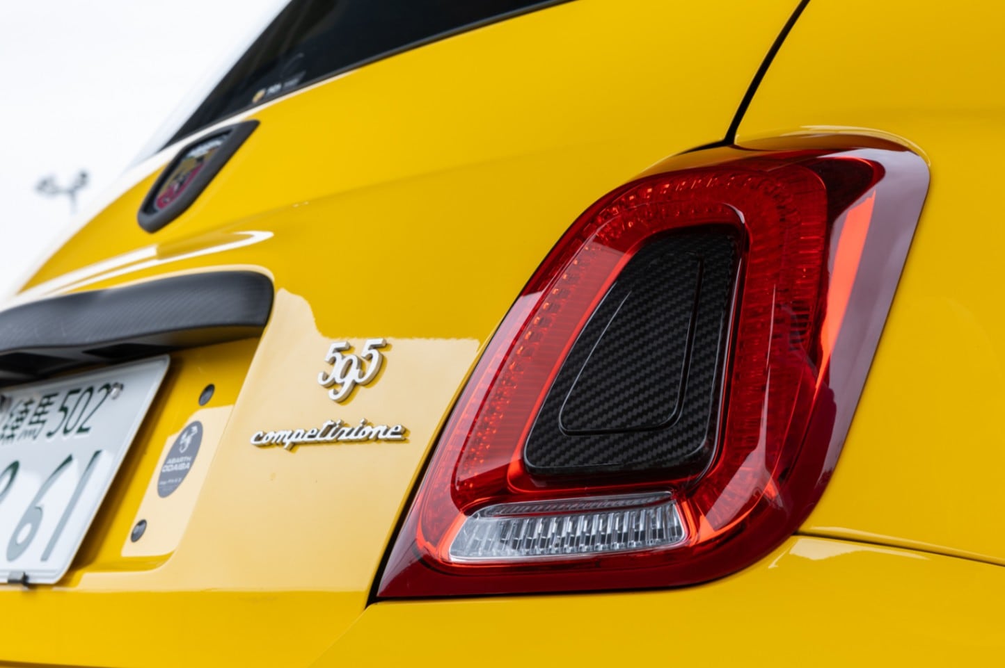 GRU スーパードライカーボン リアストップランプ インナーカバー GRU スーパードライカーボン リアストップランプ インナーカバー