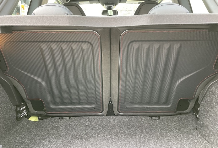 【決算セール】リアシートバックマット　アバルト用 ABARTH/FIAT 500/595/695用セミオーダーシートバックガード(2ピース
