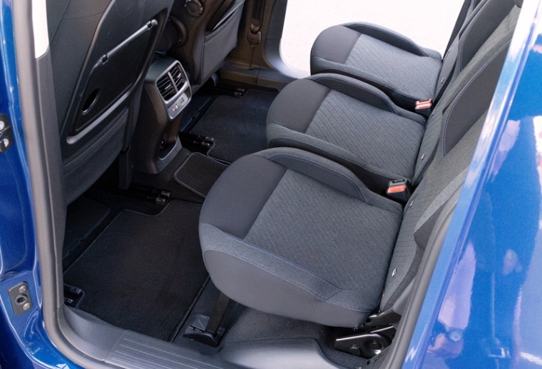 ASSO フロア&トランクマット ネオタフト Fiat Doblo