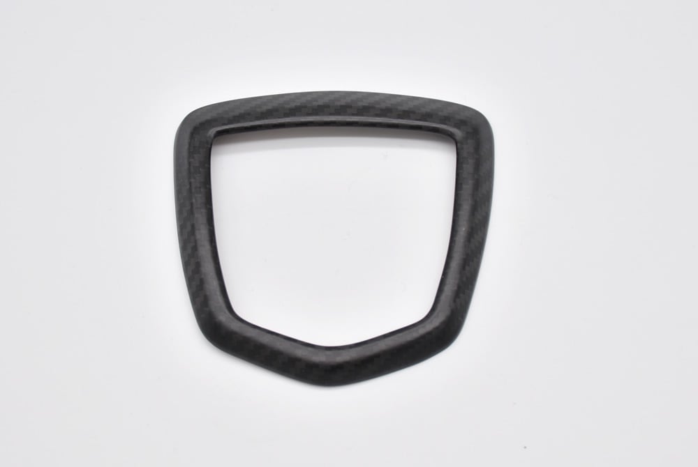 GRU　スーパードライカーボン　[ハーフグロス]　リアエンブレムカバー　【ABARTH500・595・695】