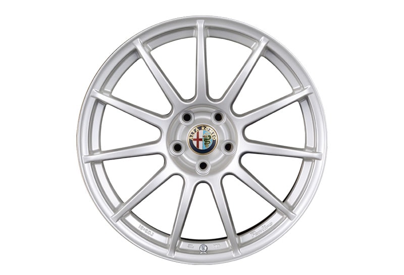 アバルト595用17インチホイール パルティーレ エコシルバー