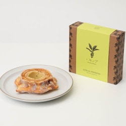 ギフトボックス入 シャンプー・コンディショナー・シャワージェル3本