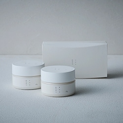 ギフトボックス入 シャンプー・コンディショナー・シャワージェル3本