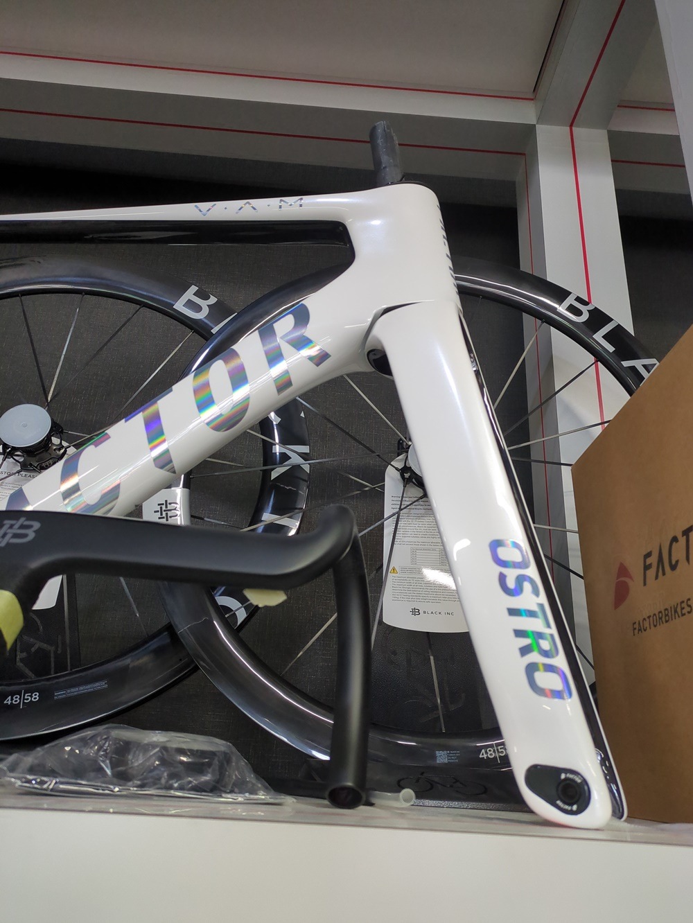 FACTOR OSTRO VAM 2.0 | FACTOR | CycleRoad本店公式ストア