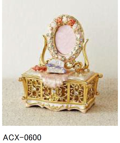 ͢������ƥꥢ����ʪ���졧�̿������륨�쥬��Ȥʥɥ�å���