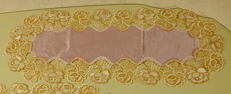 大幅お値下げ❗️アンティークレーステーブルセンター(楕円形)