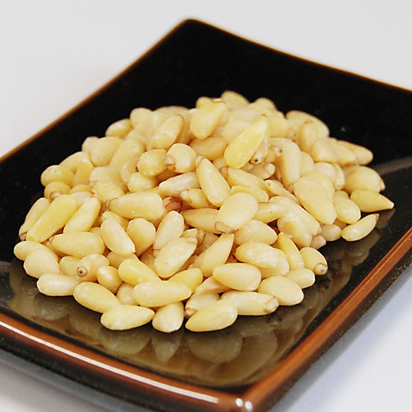松の実　～薬膳スープ 韓国粥 料理や韓国伝統菓子に欠かせない薬膳材料　200g