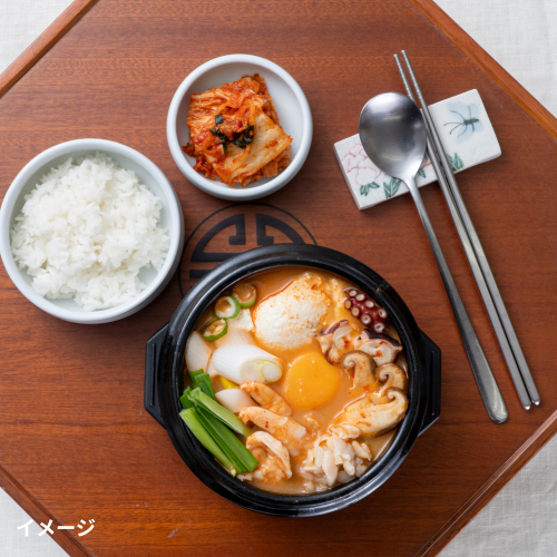 韓国産　真空　箸・スプーンセット　（冷凍商品と同梱不可）