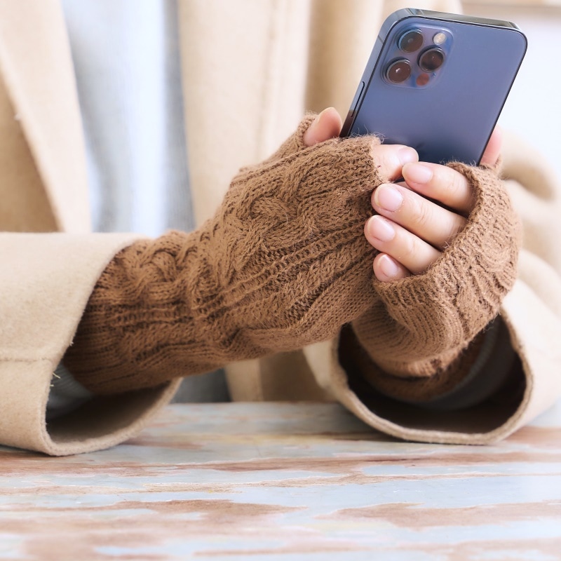 アルパカ100％ アラン模様指なし手袋(キャメル) | 第3世界ショップ 卸