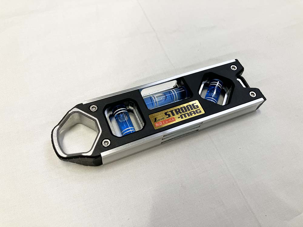 シンワ 仮設工レベル STRONGｰMAG 150㎜ マグネット 全4色 水平器 強力