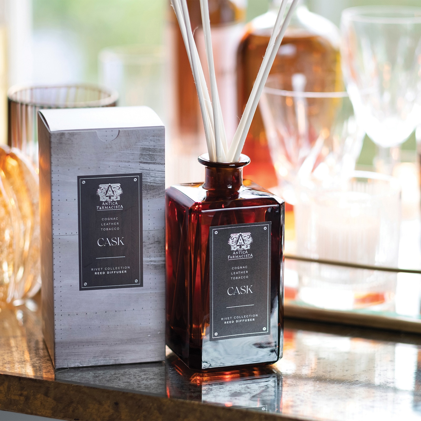 アンティカ ファルマシスタ リベットコレクション キャスク ルーム