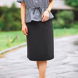 【事務服スカート 夏服】 セミタイト・通気性抜群・3段カン付・速乾  家庭洗濯可   5～23号/会社制服