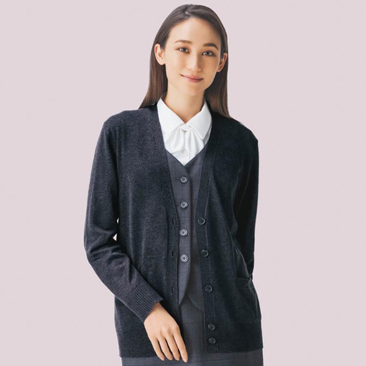 【事務服カーディガン 丈長め】腰が隠れる安心丈 ソフトアクリル （家庭洗濯可） 着丈64ｃｍ 店舗制服冬