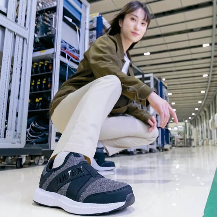 【ワーキングシューズ】 安全靴・スリッポン ３E 6色 「超軽量！」 22.5～28.0cm/TULTEX