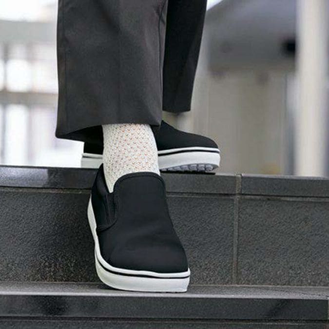 【作業用シューズ】耐滑耐油 「足跡がつきにくい」3E 4色 22.5～29.0cm ビルメンテナンス/清掃用靴