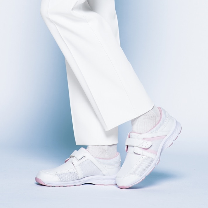 【介護士シューズ MIZUNO】ミズノ ・ベルトタイプ・通気性抜群！抗菌防臭（インソール）3E 22.5-25.5cm 3色/ケアヘルパー靴