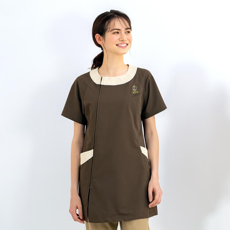 【エステサロンユニフォーム チュニック】 色ブラウン/ベージュ　ストレッチ・吸汗速乾・透け防止・制電  SS～4L  レディース