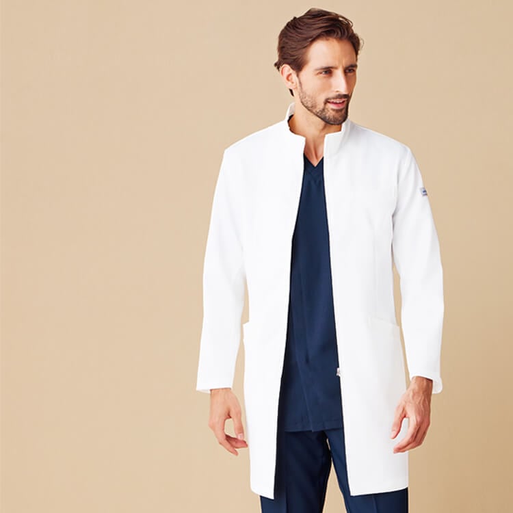 【ドクターコート メンズ】 ストレッチ・制電抗菌・防臭 「高級感のある診察白衣」　S～3L ミシェルクラン/男性用