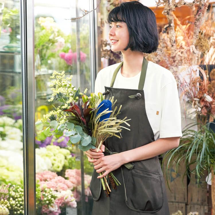 【エプロン作業着】 環境配慮素材・男女兼用・前中心丈 81cm  ベージュ　チャコール　ネイビー SDGs/作業ユニフォーム (SUIOV5005)