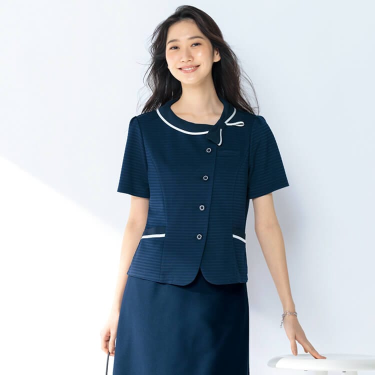 【事務服オーバーブラウス】 ニットストレッチ素材・吸汗速乾・UVカット・透け防止・家庭洗濯可 5～23号 2色 会社制服 夏服/セロリー